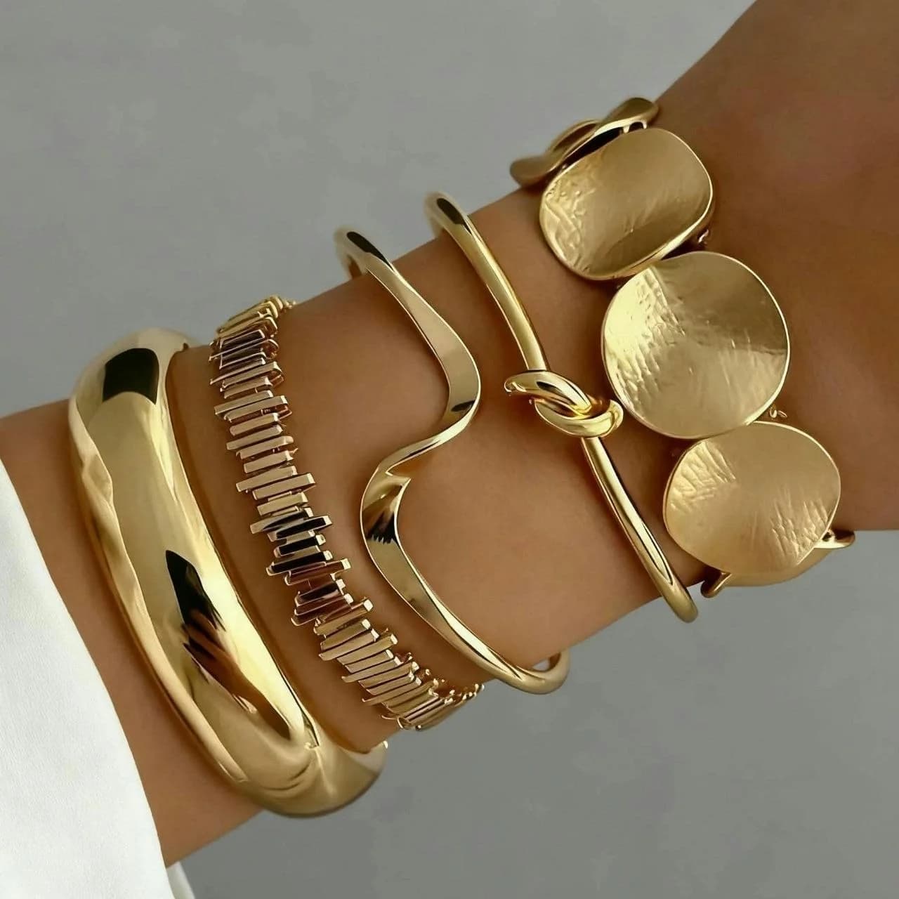 Golden 5-Piece Bracelet Set